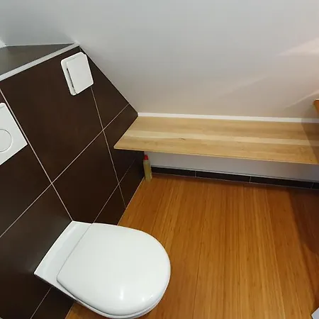 Du Croissant Apartment